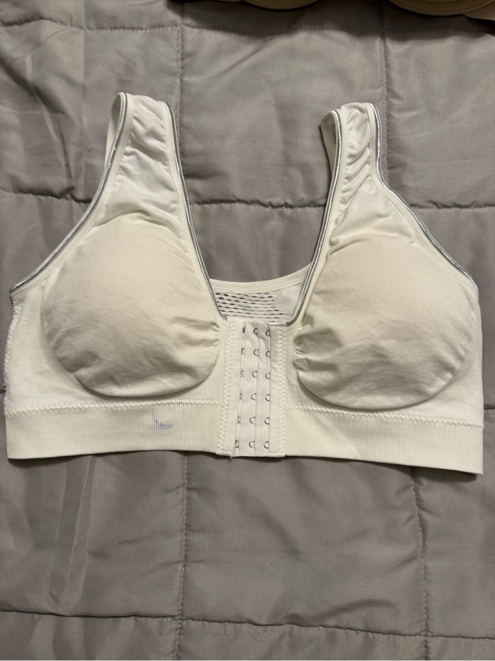 Front-Closure White Wireless Support Bra